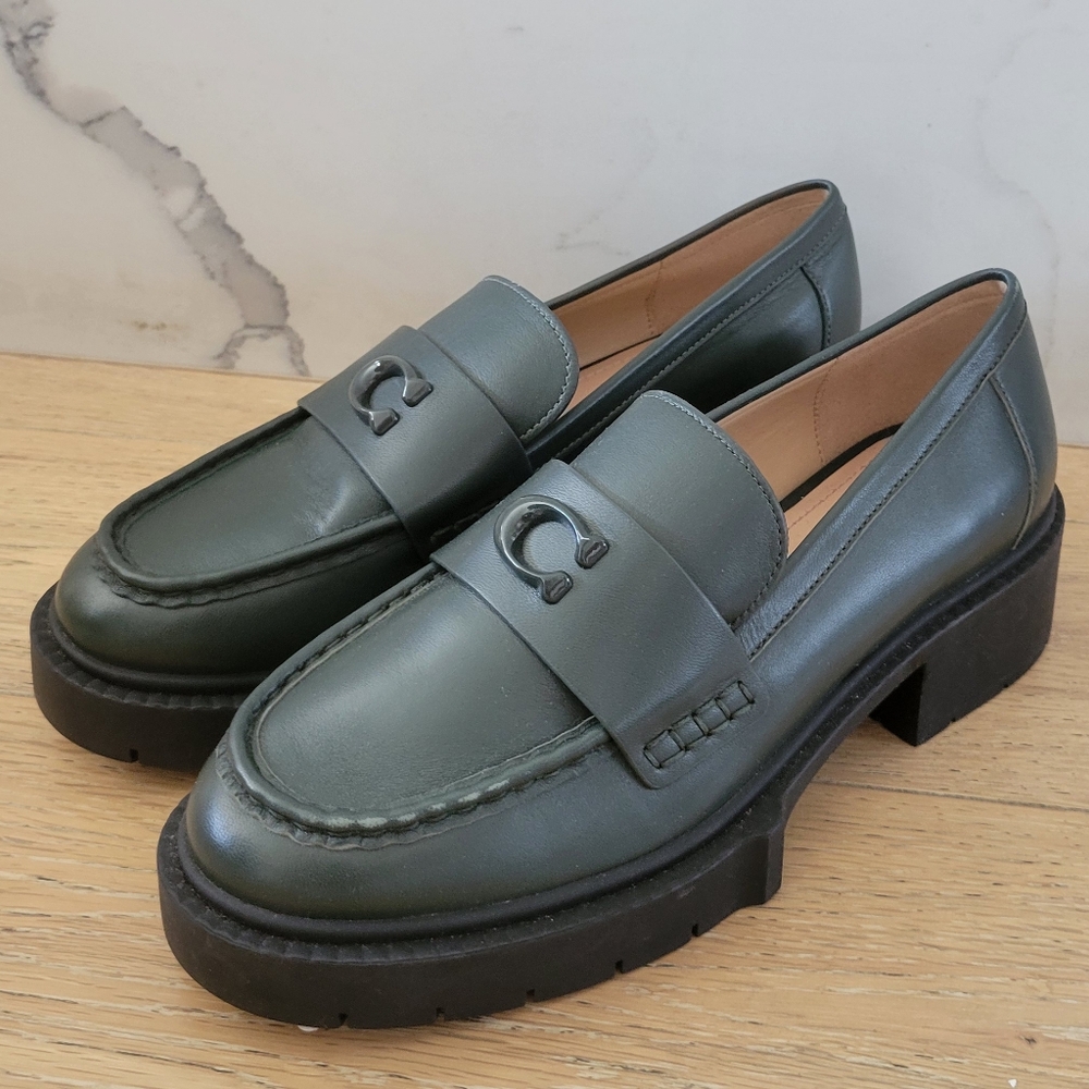 Coach Loafer. Dark Green. Size 6.